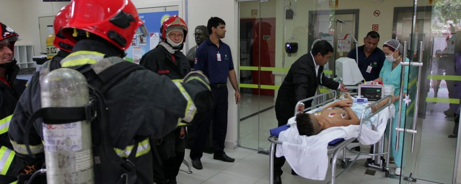 Bombeiros realizam simulação e treinamento para funcionários do Hospital Oncológico Infantil